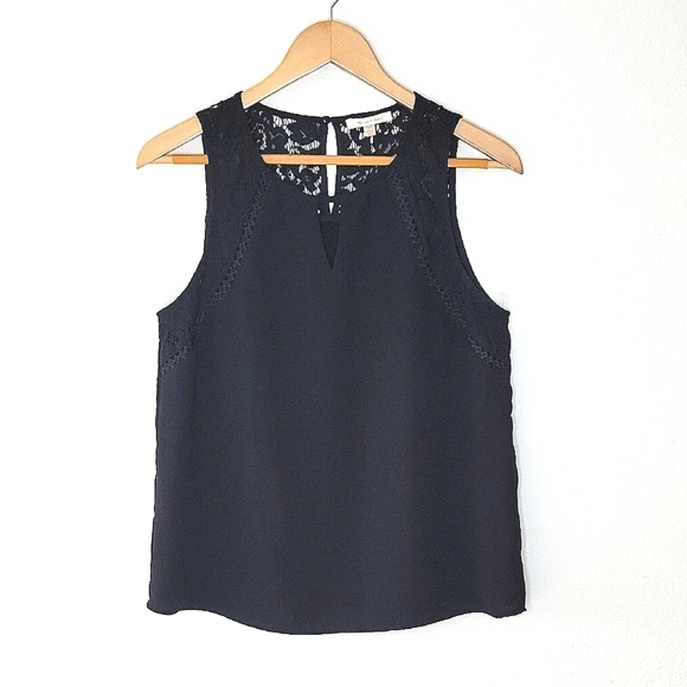 SKIES ARE BLUE Black Sleeveless Blouse sz M Stitch Fix Tank Gothic Chic Coquette